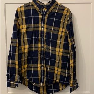 Men’s Plaid Button Down
